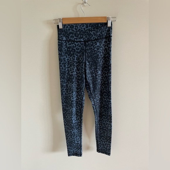 Zyia Active Stone Leopard Scrunchy What - Butt Scrunch Leggings Size 2 - Picture 3 of 7